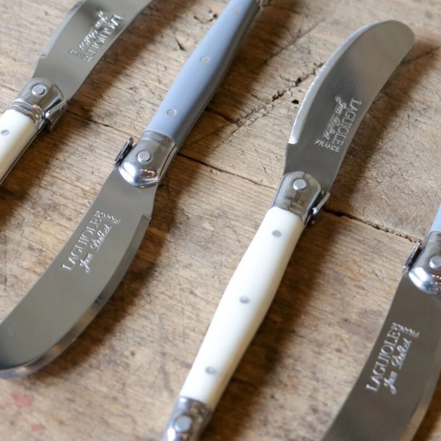 LAGUIOLE SET 4 CUCHILLOS MANTEQUILLA ATELIER