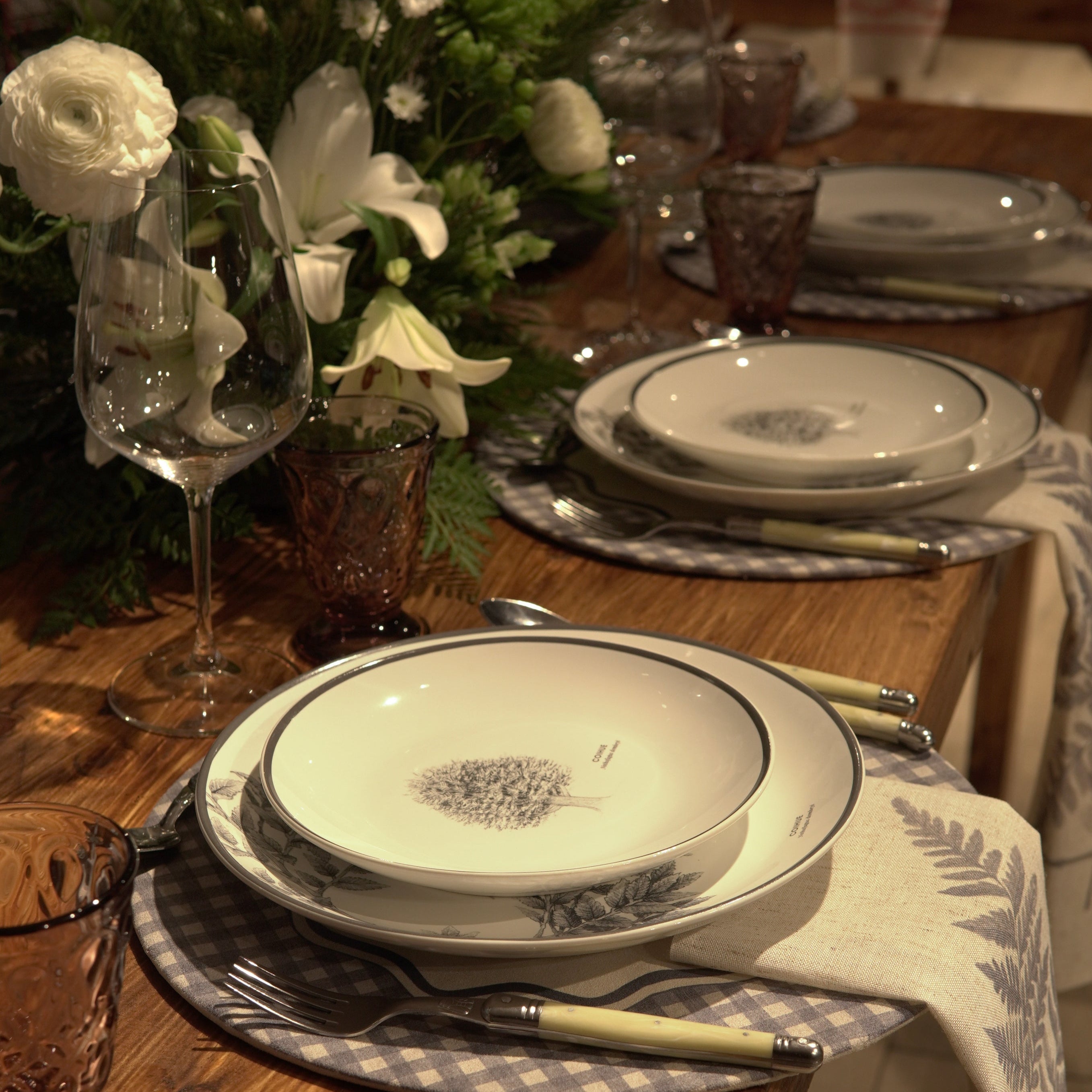 JUEGO VAJILLA 24 PIEZAS PORCELANA COIHUE KLAPP BY GARUGA