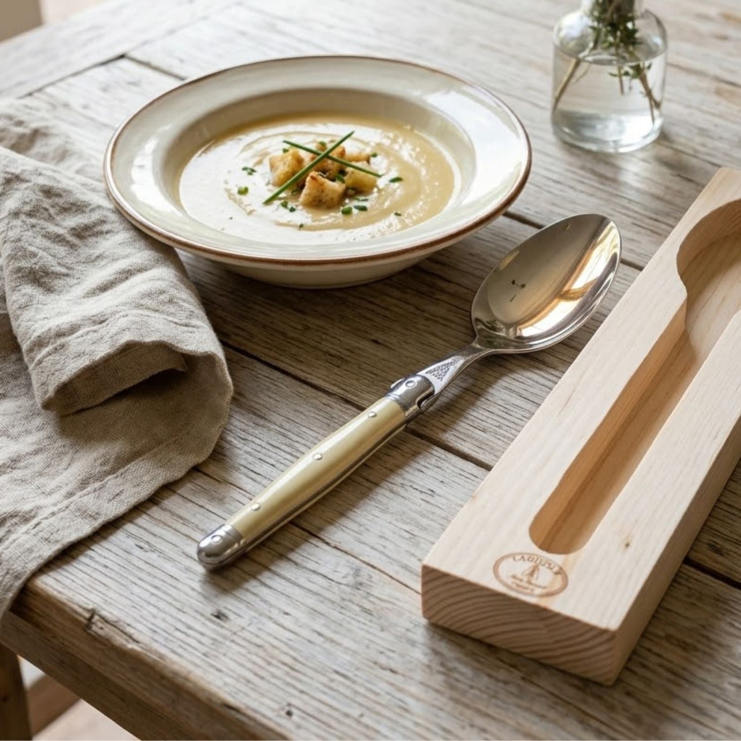 LAGUIOLE CUCHARA PARA SERVIR IVORY - CAJA