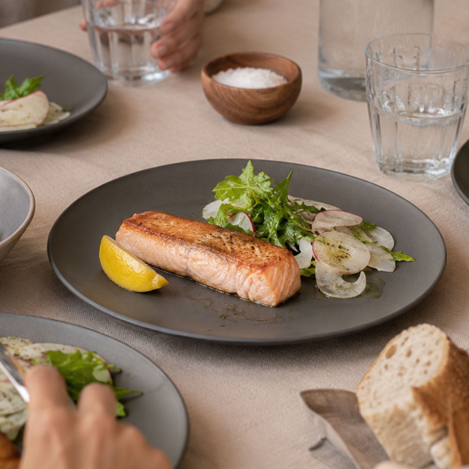 Set 4 Platos de Comida 26cm Ash Grey Koziol