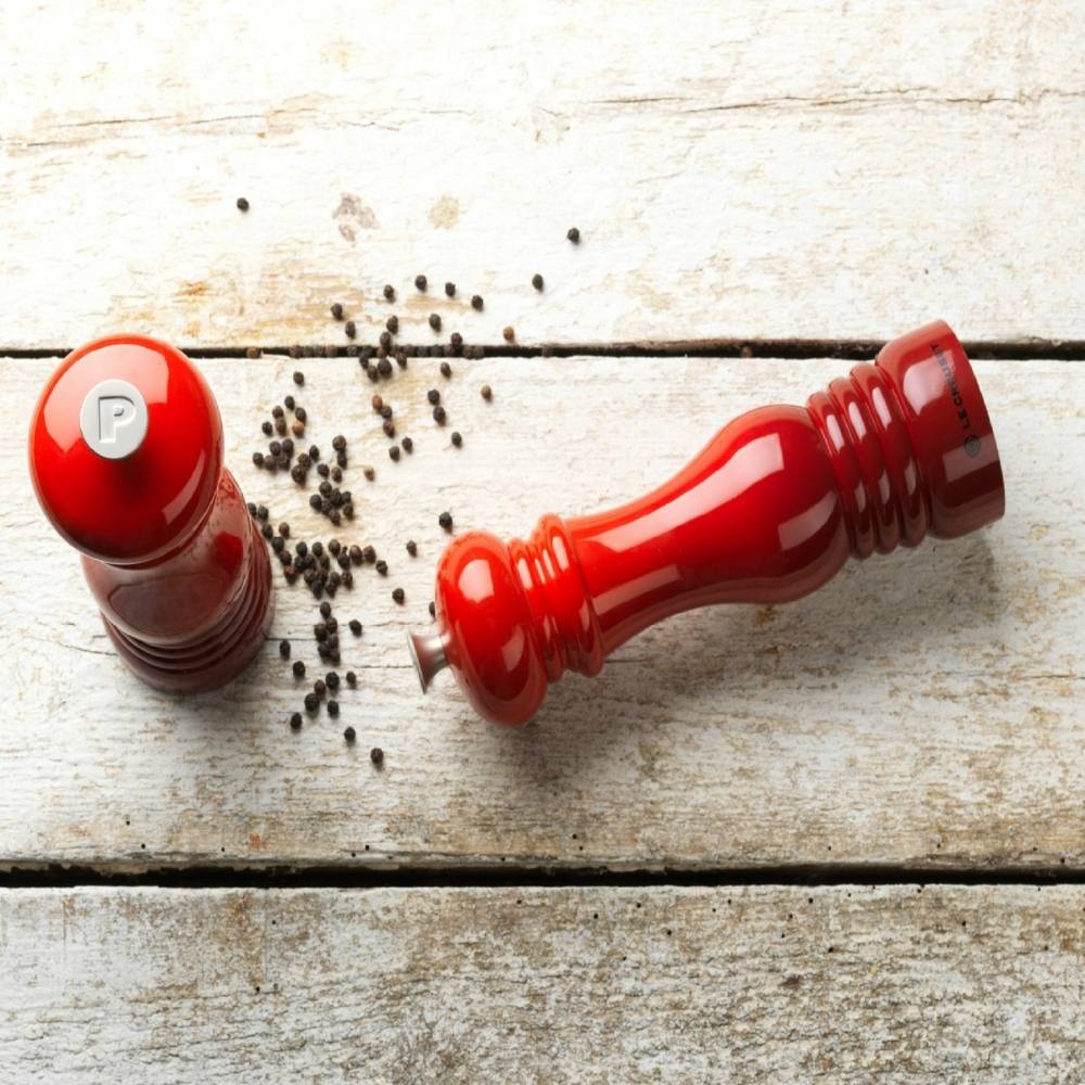 MOLINILLO PIMIENTA 21CM CEREZA